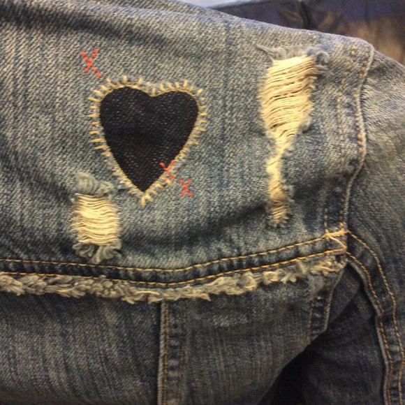 Bethany Mota cropped distressed jean jacket - Picture 6 of 12